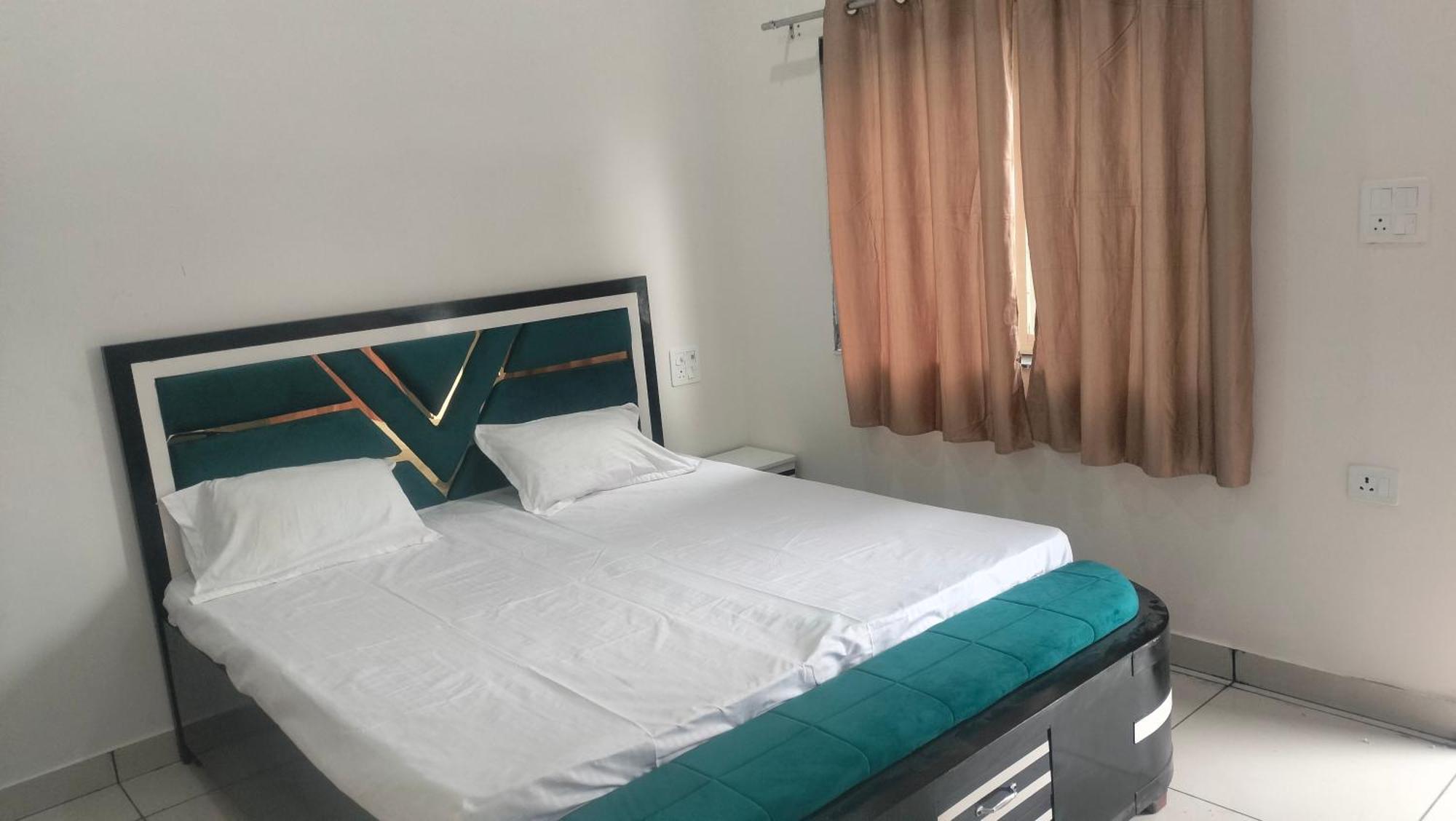 Maa Gayatri Dham Hotel Vrindávan Kültér fotó