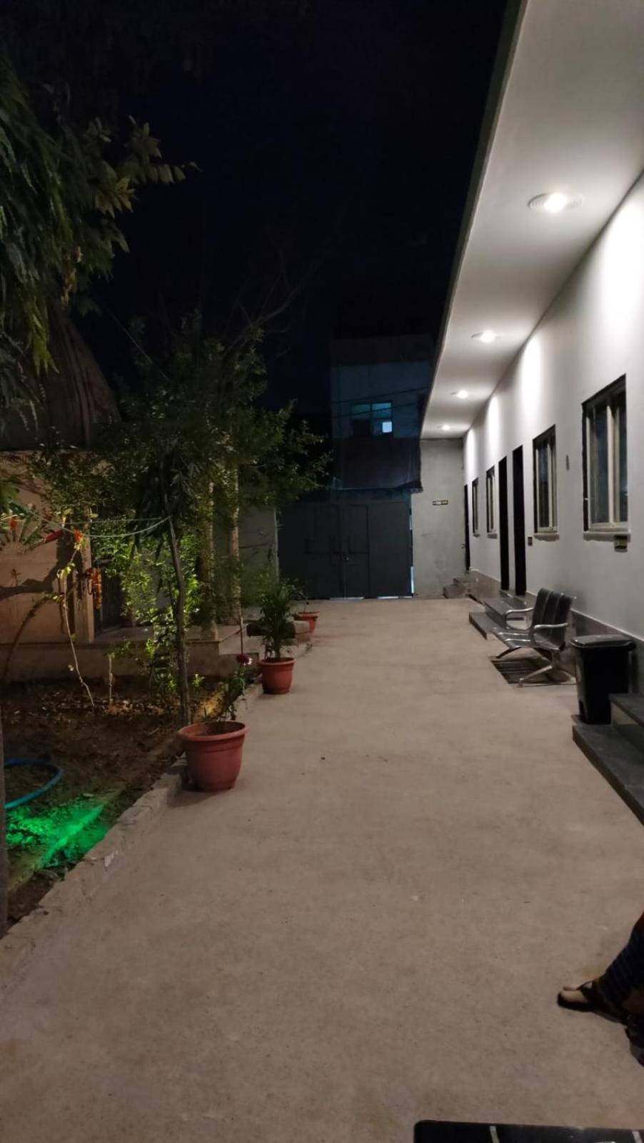Maa Gayatri Dham Hotel Vrindávan Kültér fotó